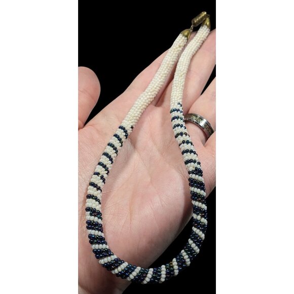 Vintage Handmade White And Blue/Black Beaded Rope Necklace - Picture 5 of 6
